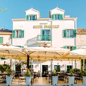 hotel-pasike.hotels-in-trogir.com/