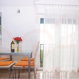 Stari Dvori Apartman Trogir