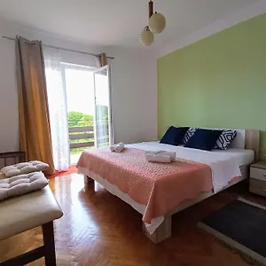 Bed and breakfast 