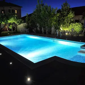 guest-house-bakica.hotels-in-trogir.com/