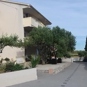 Zoran Apartman Povljana